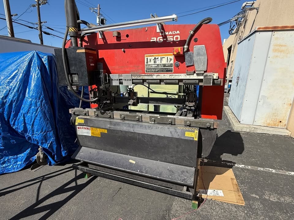 Amada RG-50 50 Ton CNC Hydraulic Press Brake 1997 w/ Back Gauge