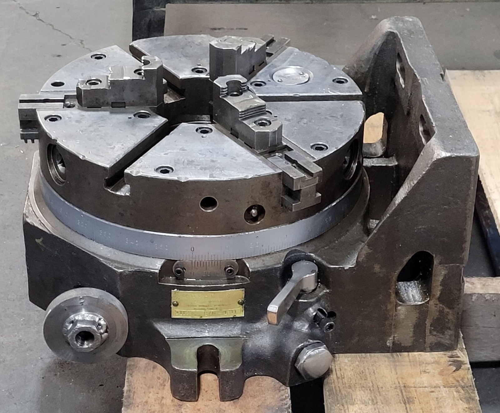 Cushman Super Spacer w/ 12in Cushman – 3 Jaw Chuck