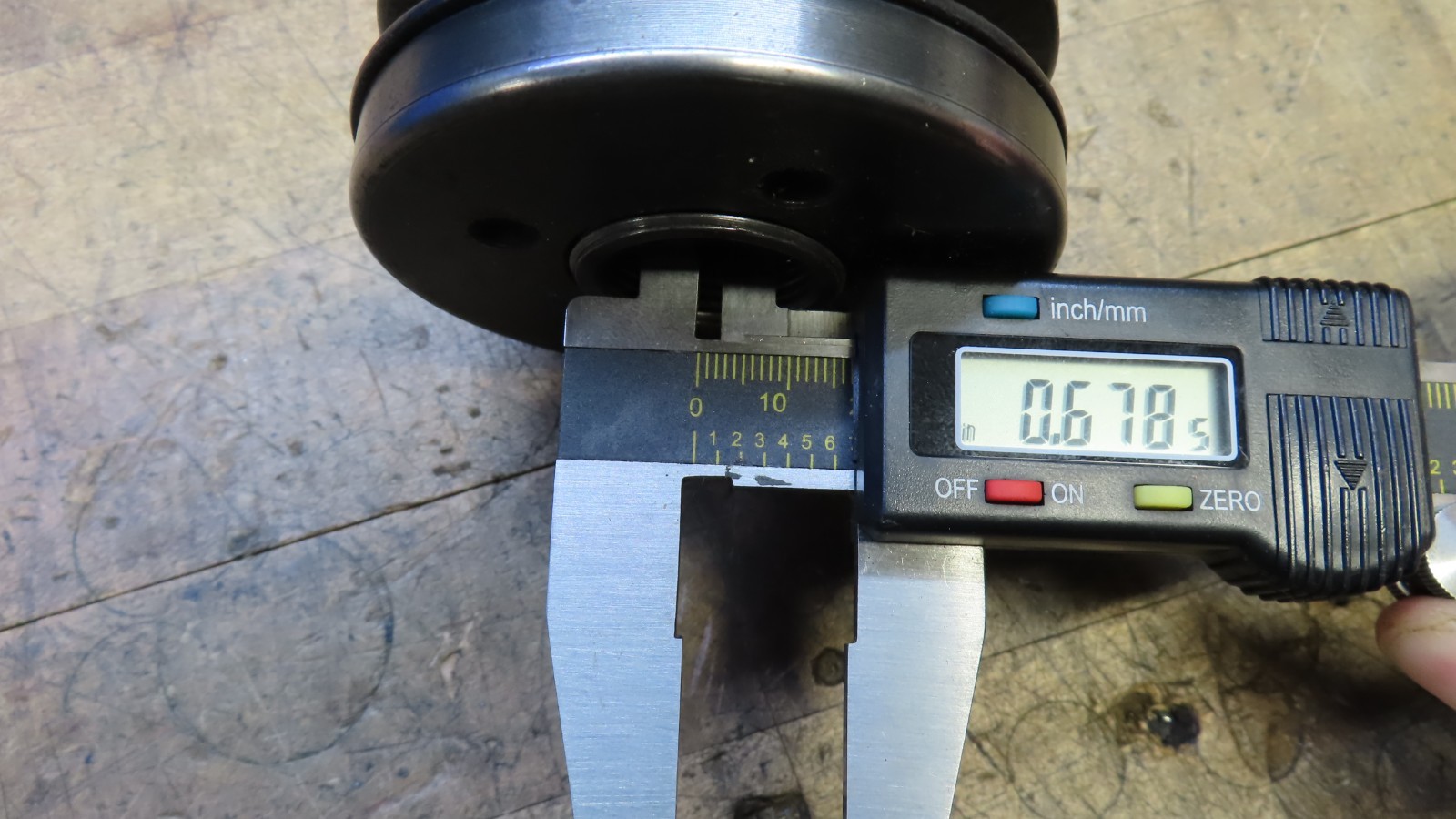 L.H. thread Cutter Grinder Surface grinding wheel arbor 1-1/4 wheel center