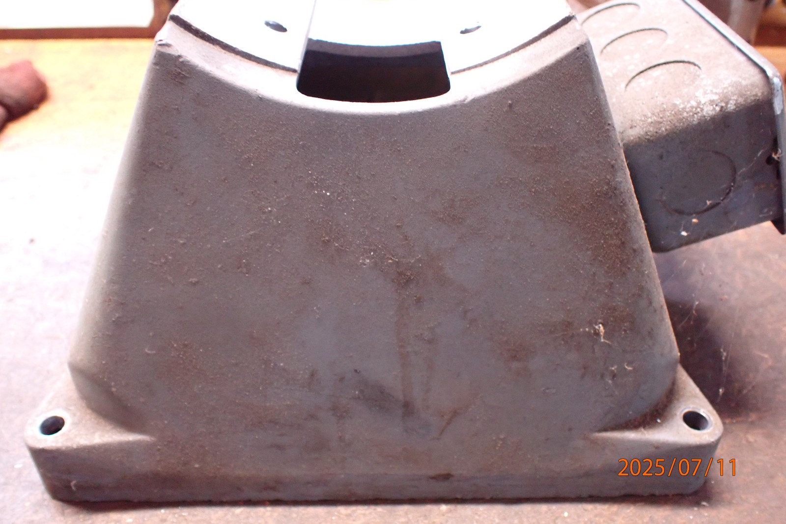 BALDOR MODEL 500 TOOL GRINDER BASE CASTING