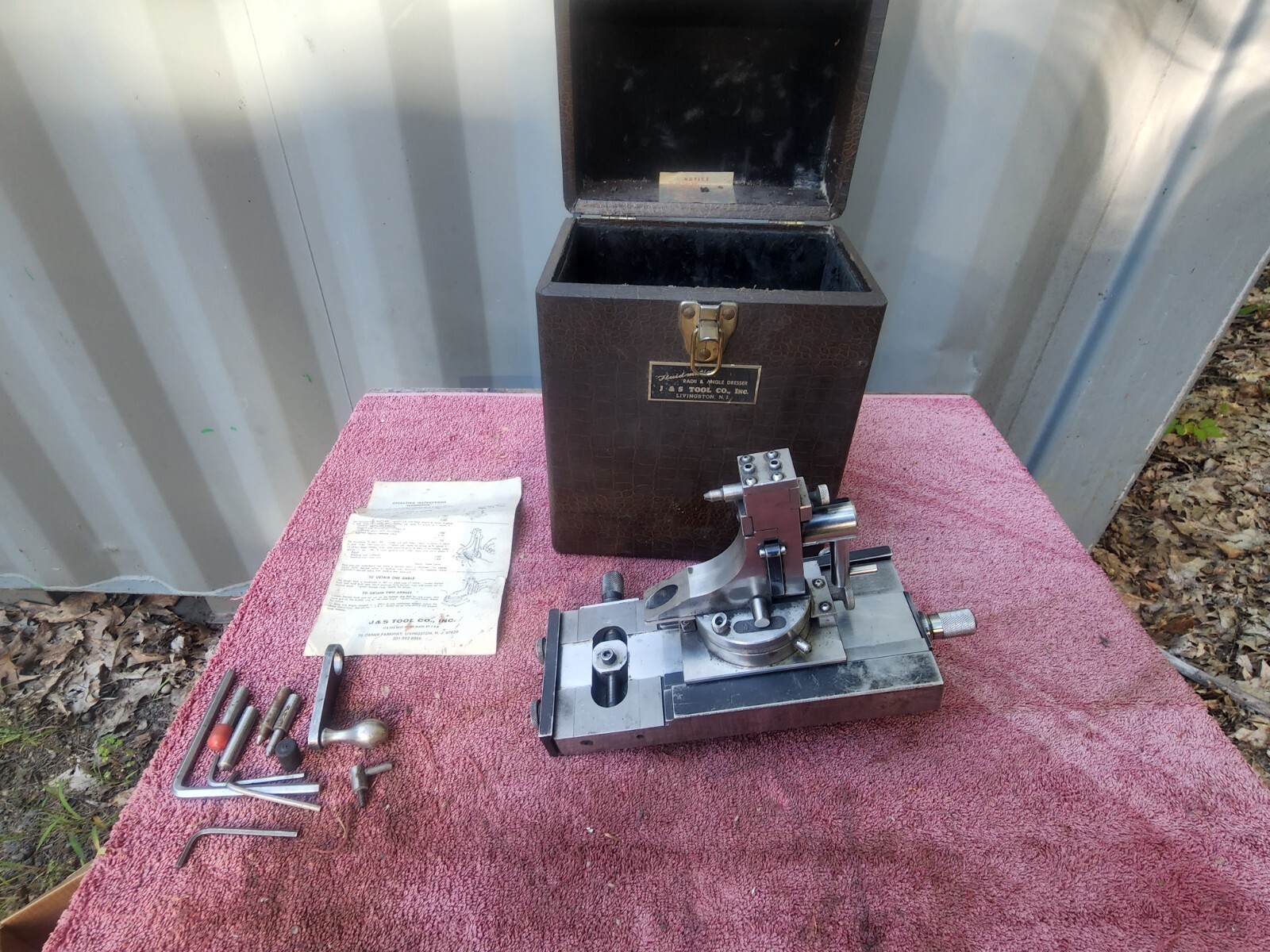 J&S Tool Co. F-50 Fluidmotion Radii & Angle Wheel Dresser Case Diamond