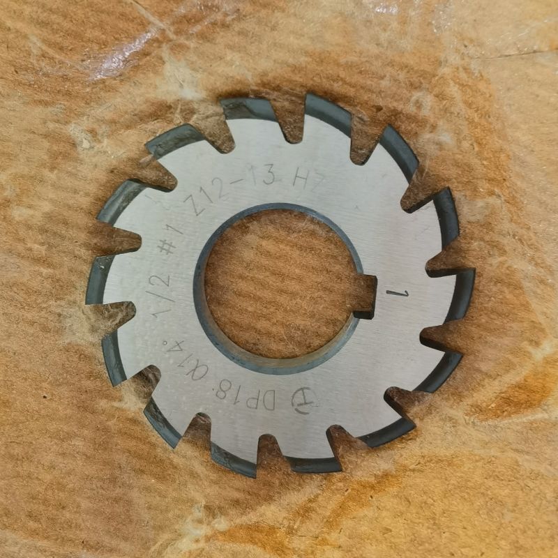8PCS HSS 14.5° Involute Gear Cutters PA14-1/2 DP8 DP10 DP14 DP16 DP20 DP22 DP24