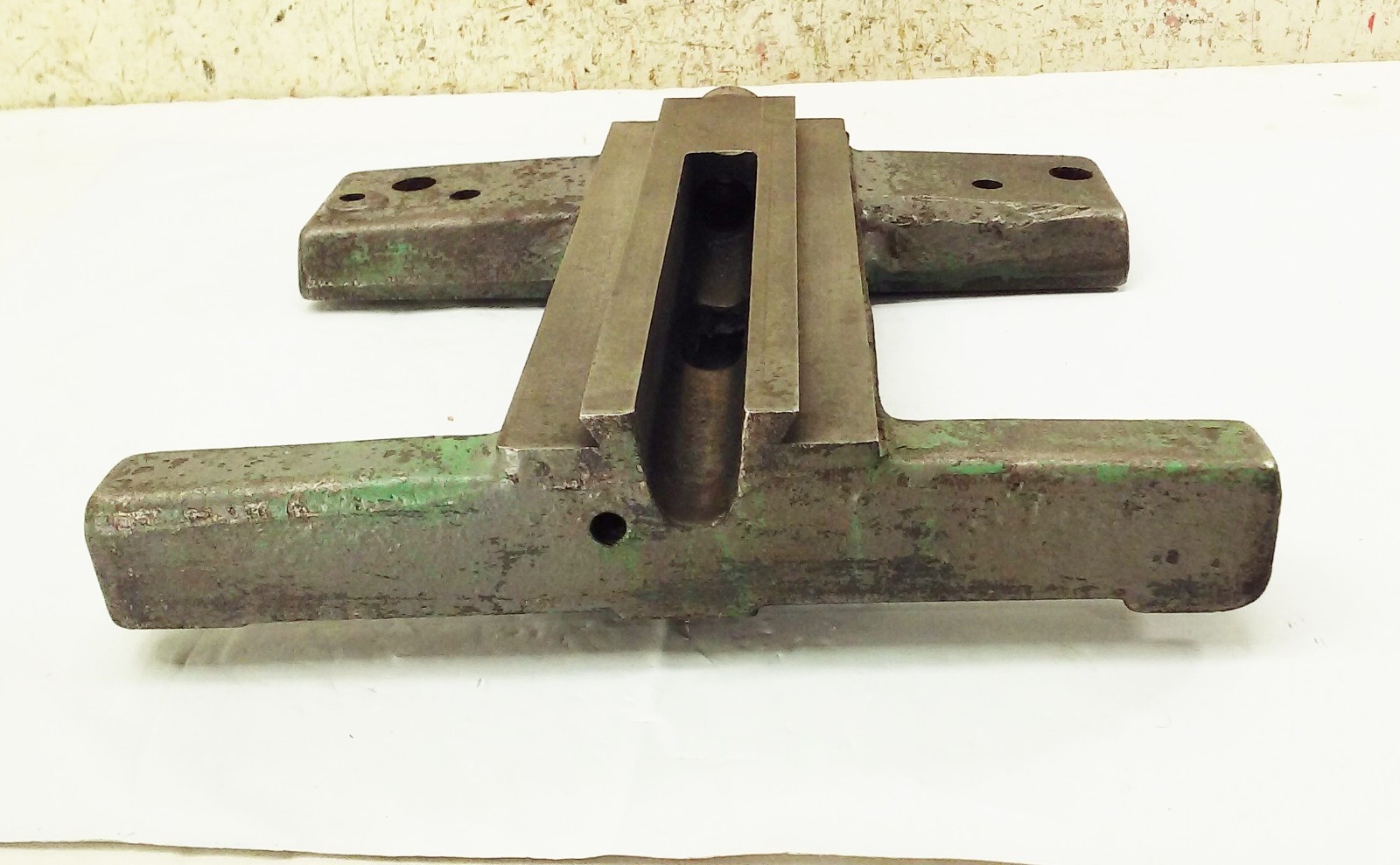 Logan Montgomery Ward 10″ Metal lathe carriage saddle casting LA-695