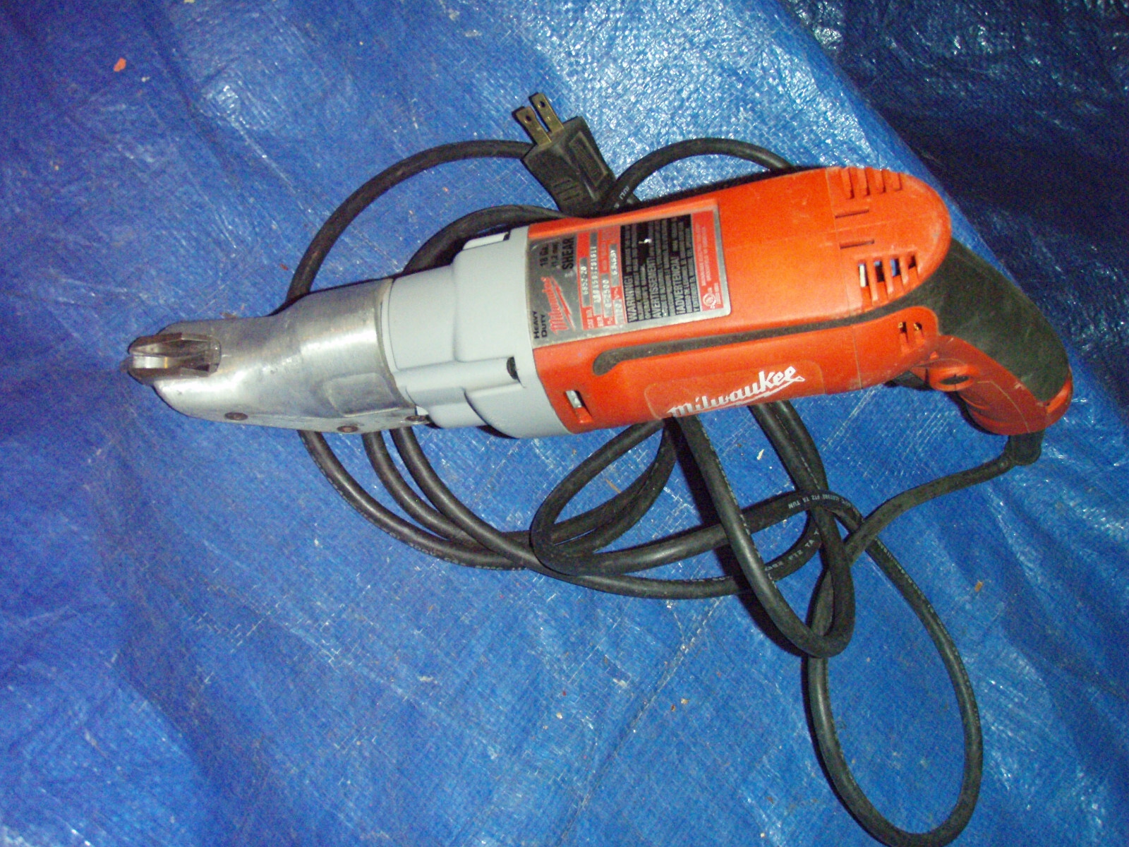 Milwaukee 18ga electric metal shears … used … local pick up …Atlanta, Ga.