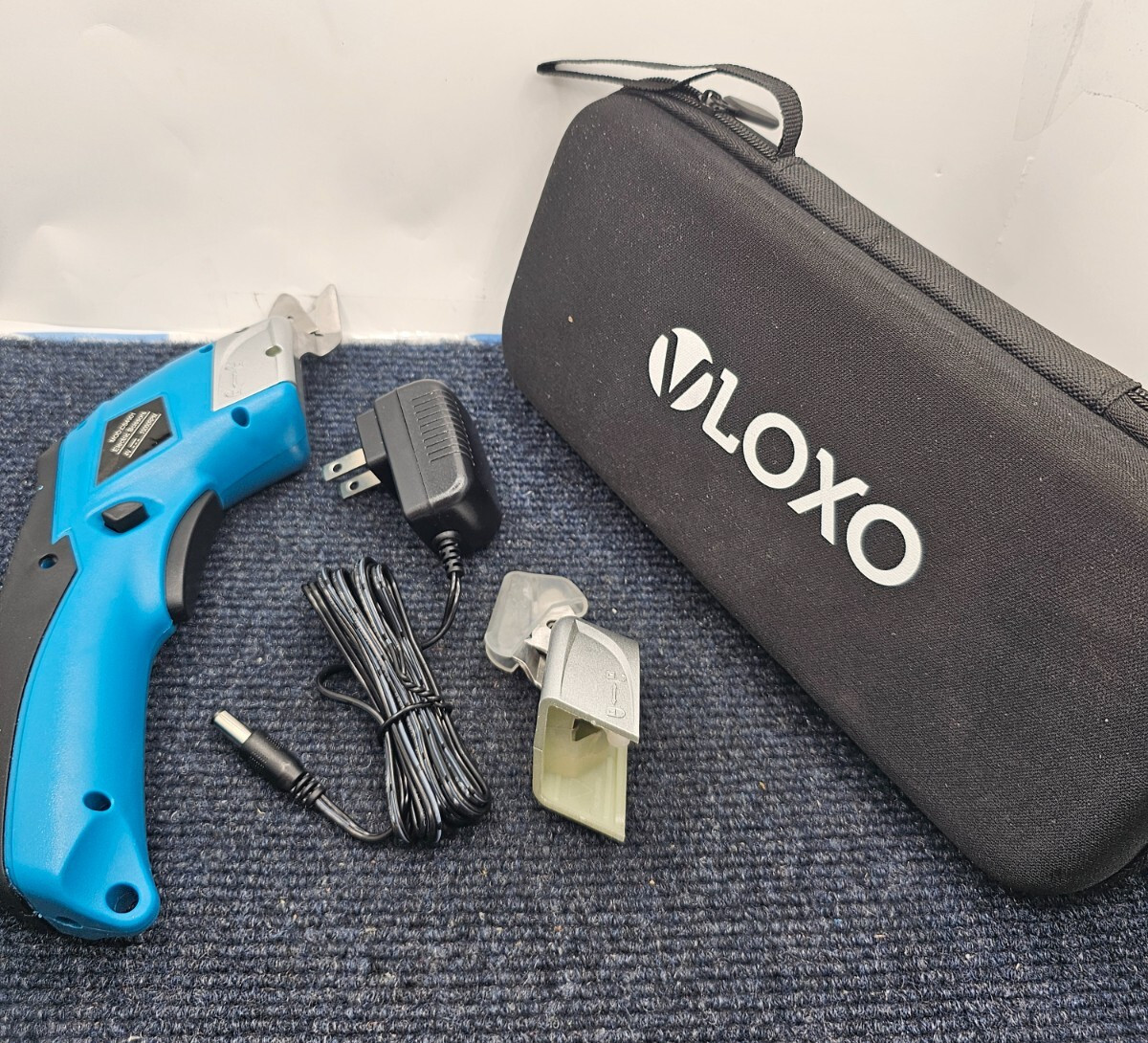 VLOXO CS4001: Multipurpose Cordless Electric Scissors 4V, 10000 RPM – Blue