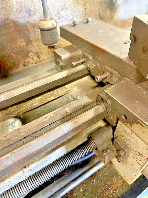MSC VECTRAX LATHE WITH 3 & 4 JAW CHUNK , 72″L, MAX SPINDLE SPEED 2000 RPM, 3HP