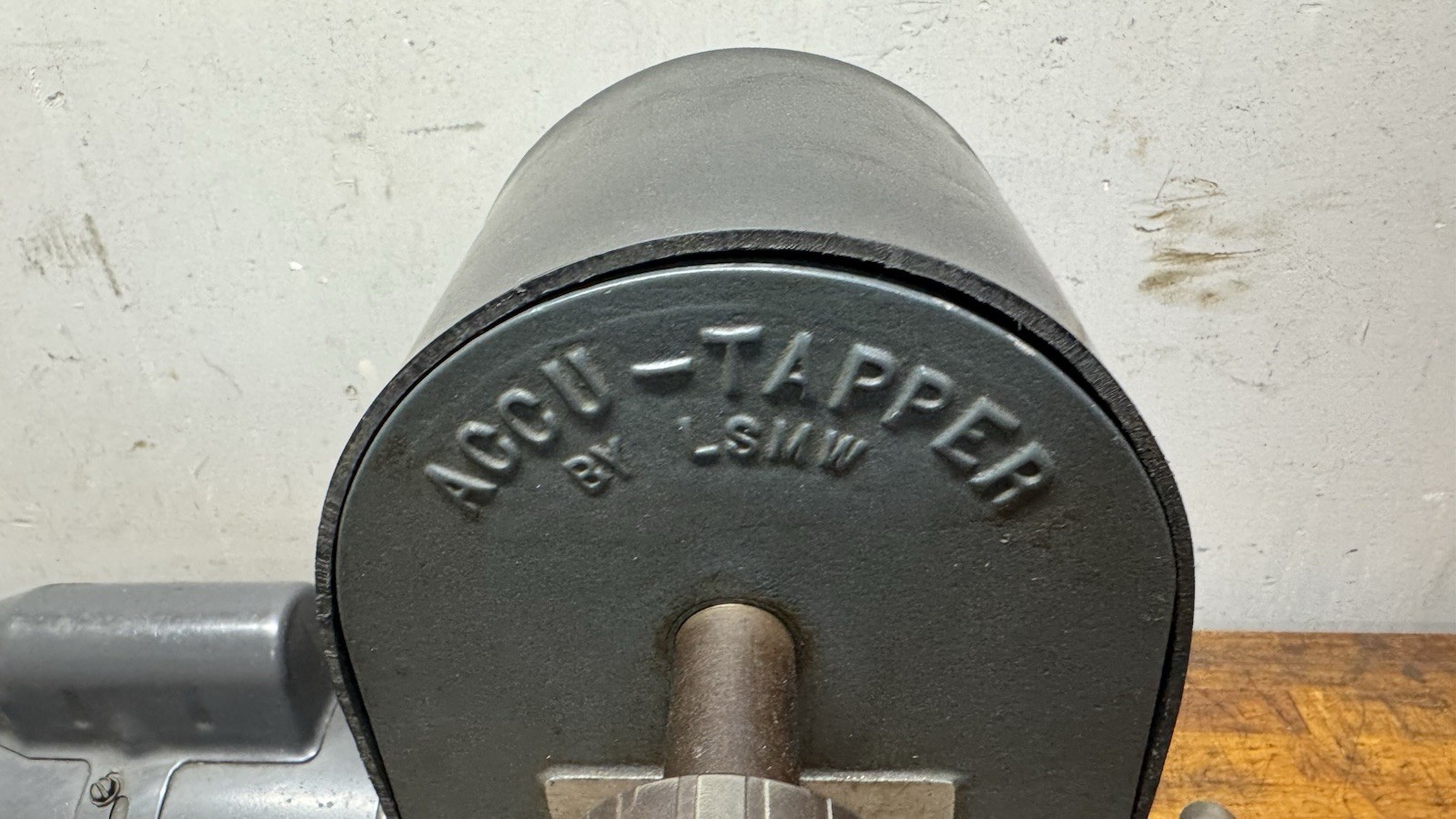 LSMW Accu-Tapper Horizontal Tapping Machine 1/4HP 115V