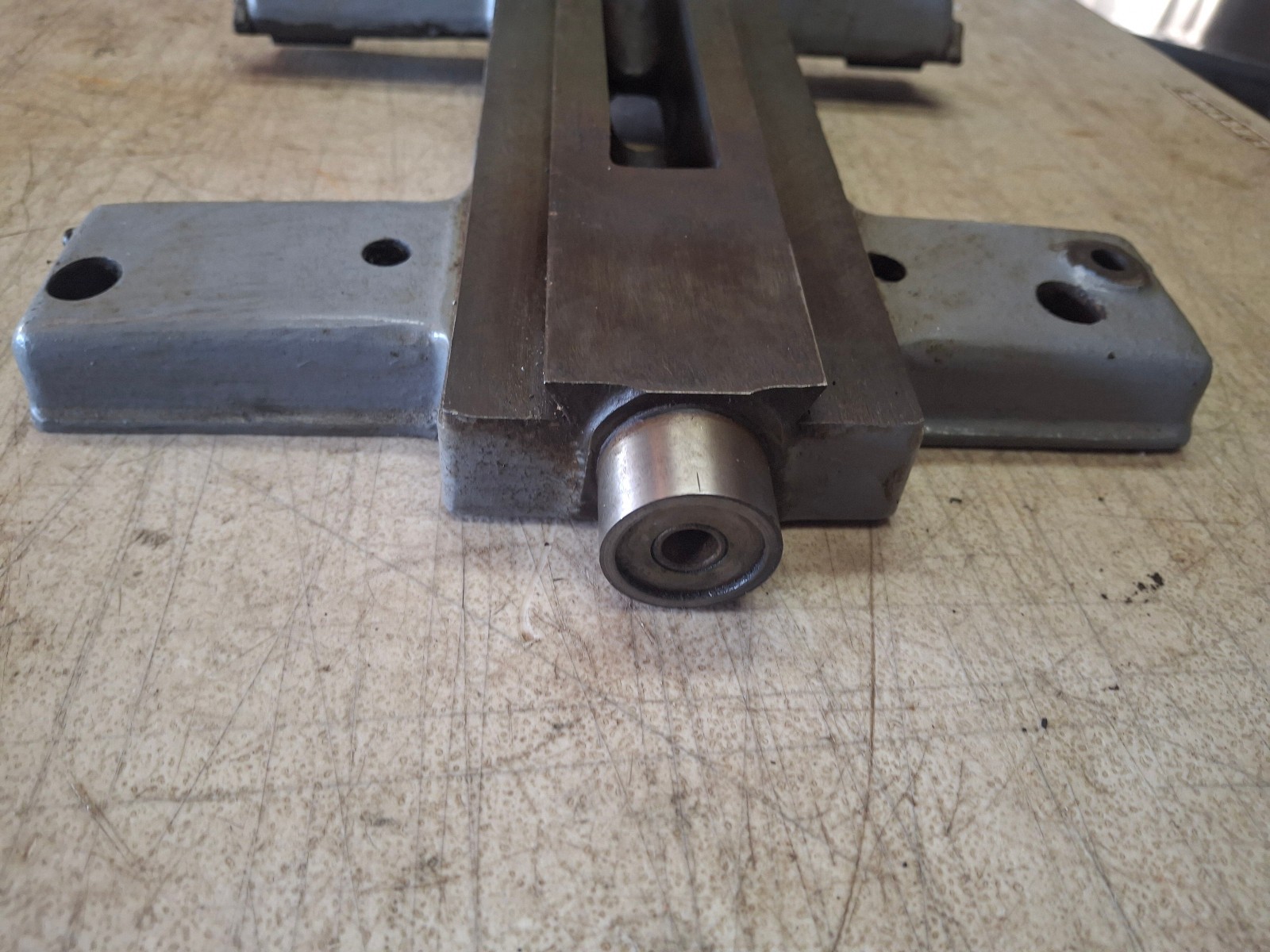 Logan Powr-Kraft 10″ Lathe Saddle Assembly Casting Housing LA-690 NS