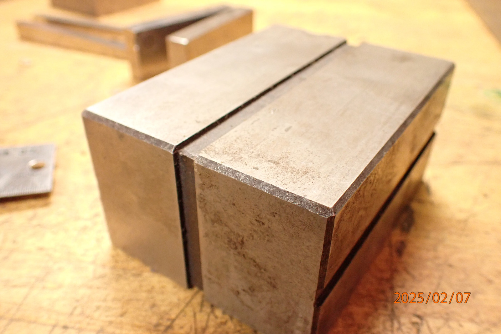 LOT K6500 PILE OF MACHINIST SETUP TOOLING BLOCKS
