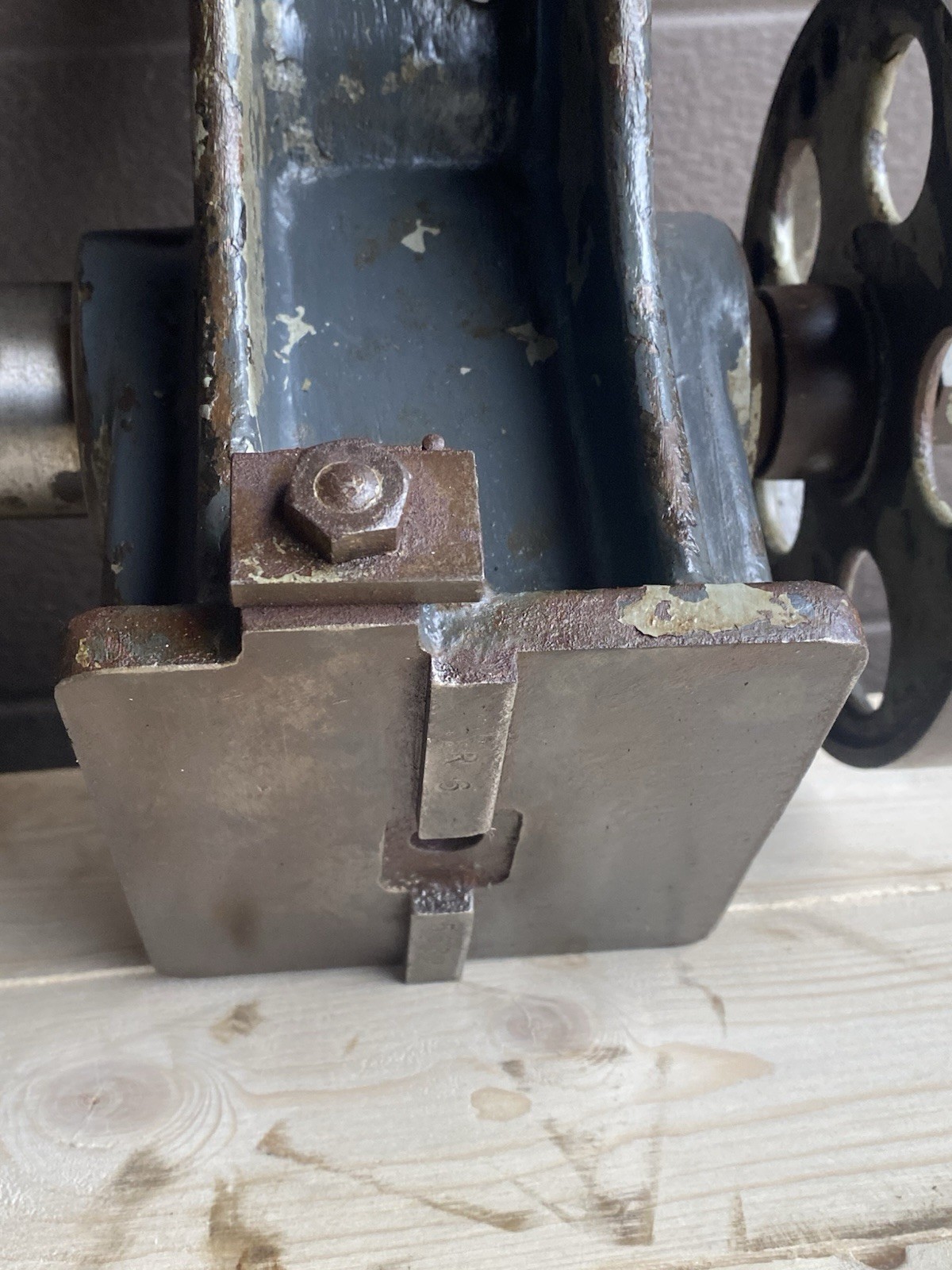 Vintage Lathe Milling attachment Part Grinding Polishing Arbor Flat Belt Spindle