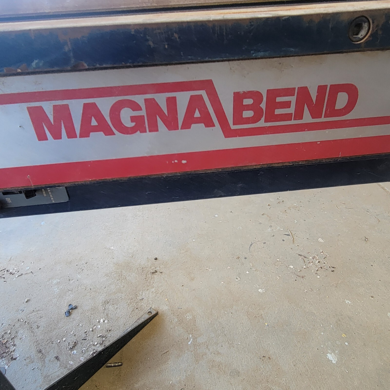 Roper Whitney Magnabend MBB 4181 – Alum. Bender for up to 18ga up to 48″, 115v