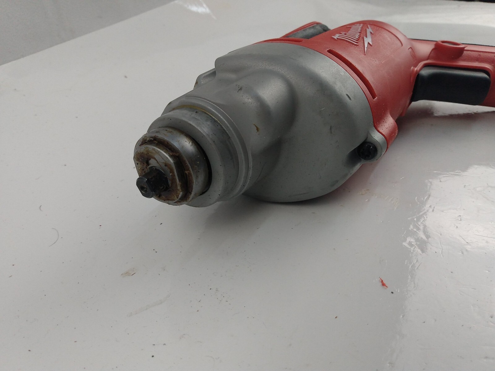 Milwaukee 6852-20 BROKEN Corded 18-Gauge Sheet Metal Shear 6.8 Amp Motor BROKEN