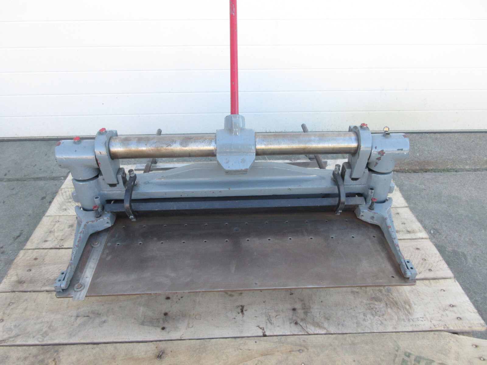 Di-Acro No. 4 Manual Hand Operated Shear 24″ Metal Shear 16 Gauge Capacity Used
