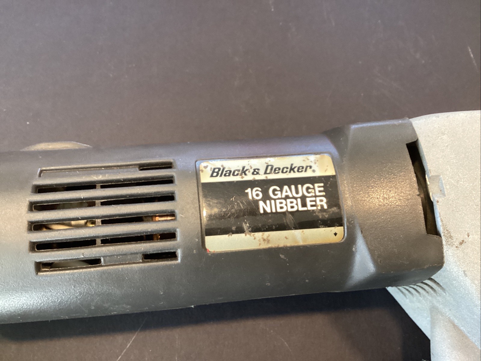 Black & Decker 3251-10, 16 Gauge Metal Industrial Nibbler 115v 3.0A Heavy Duty