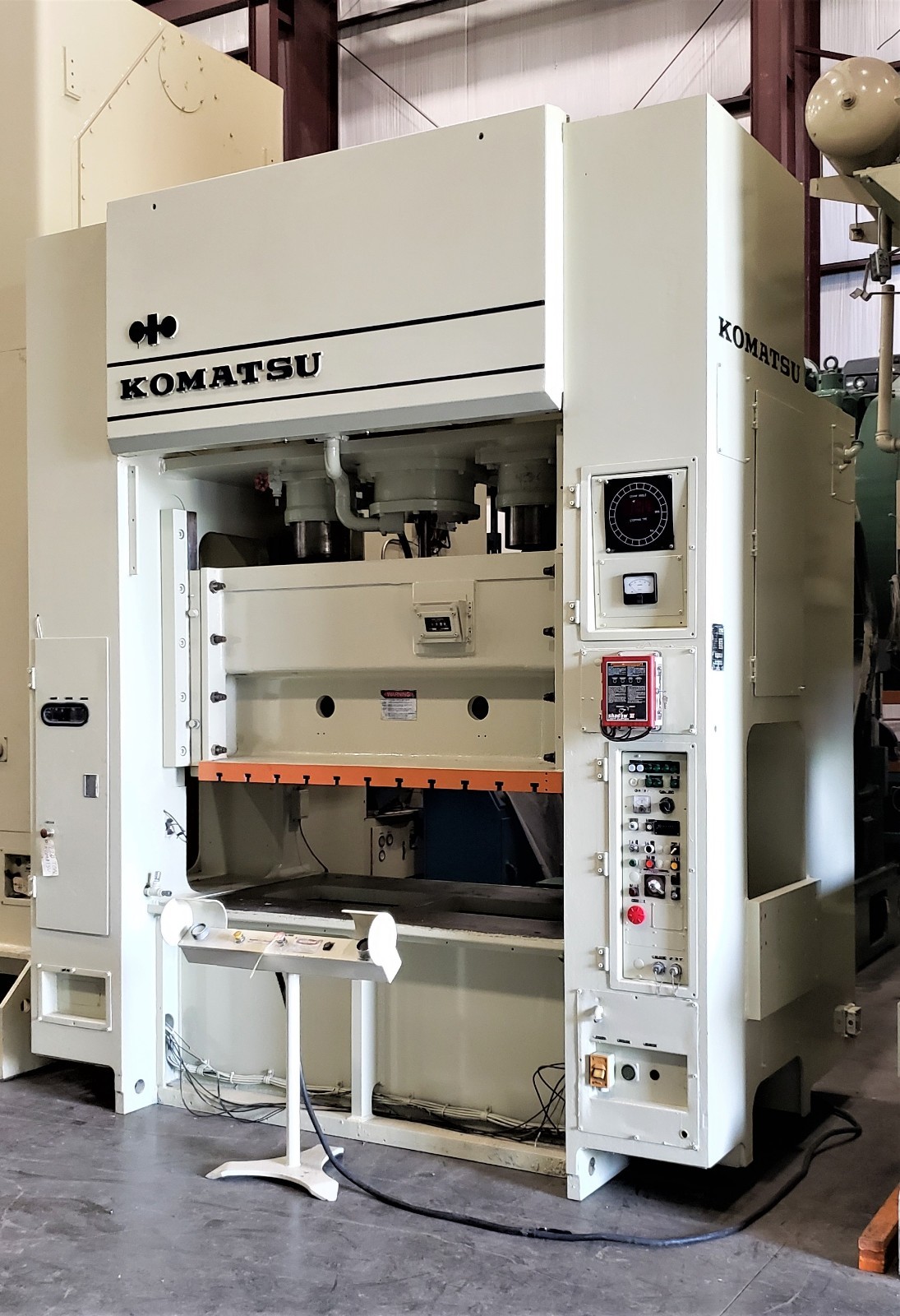 220 Ton Komatsu Press | Straight Side Double Crank Press