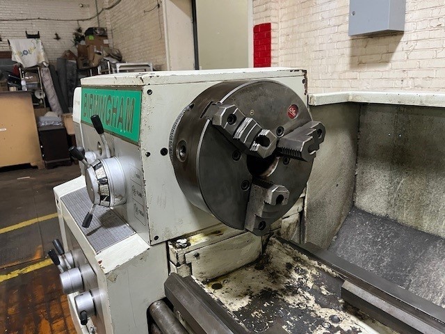 BIRMINGHAM Model DL-2200 22″ x 80″ High Speed Precision Geared Head Engine Lathe