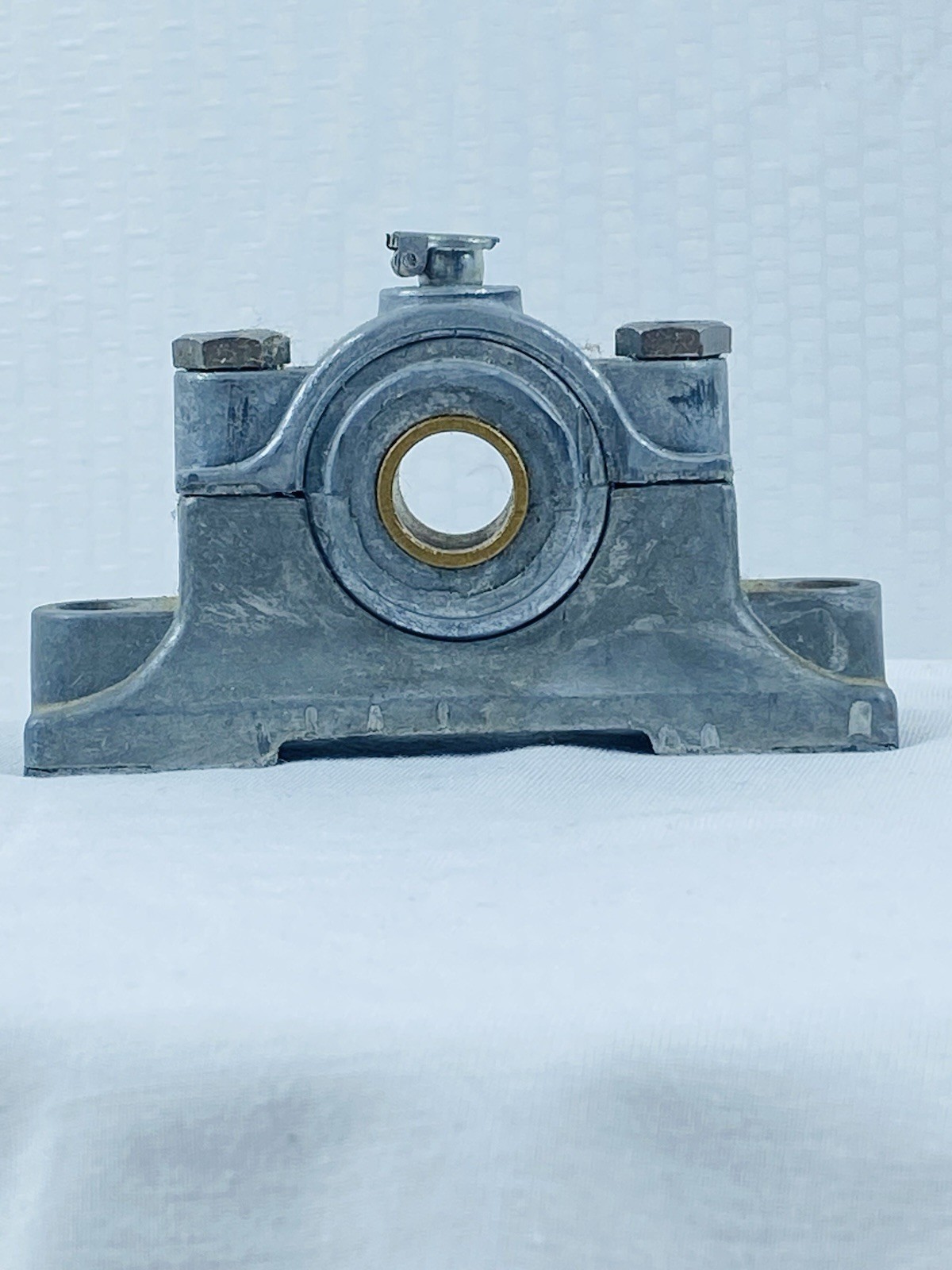 Chicago Die Casting 7-500-5 Pillow Block Bronze Bearing for 1/2″ Shaft Diameter
