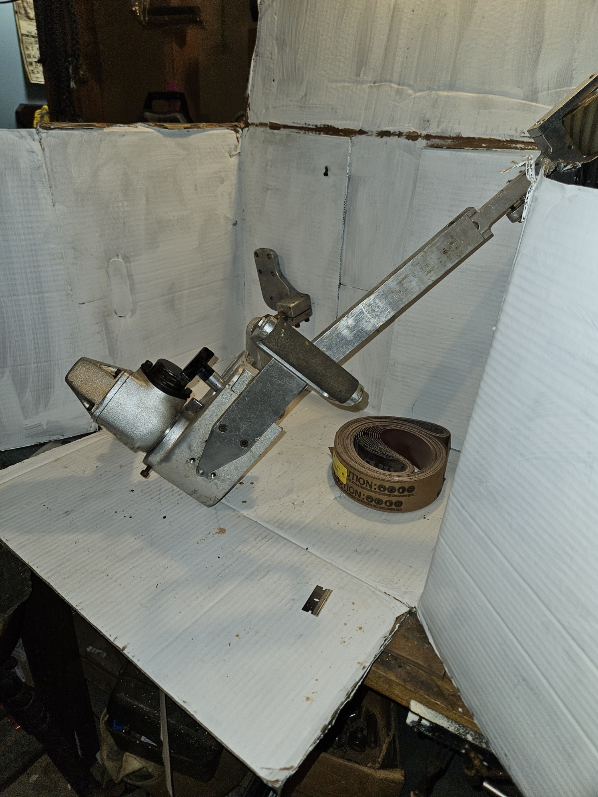 Dynabrade 11477 Dynabelter 2” belt sander w stand and 60 ” sanding belts