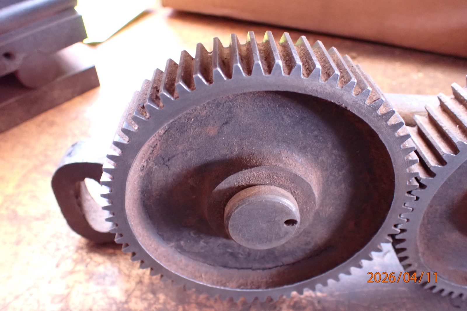 VINTAGE METAL LATHE GEARS AND RACK CASTING