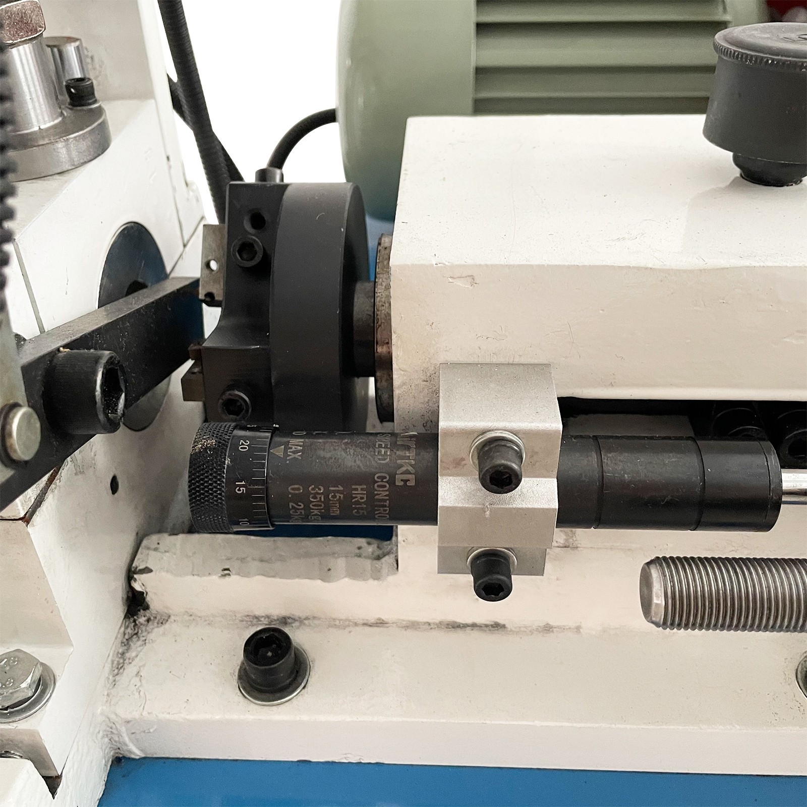 220V 3PH Single End Pneumatic Round Bar Chamfering Bevelling Deburring Machine