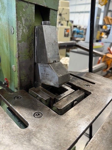 PEDDINGHAUS 50 Peddiworker 50 Ton Hydraulic Ironworker#7568