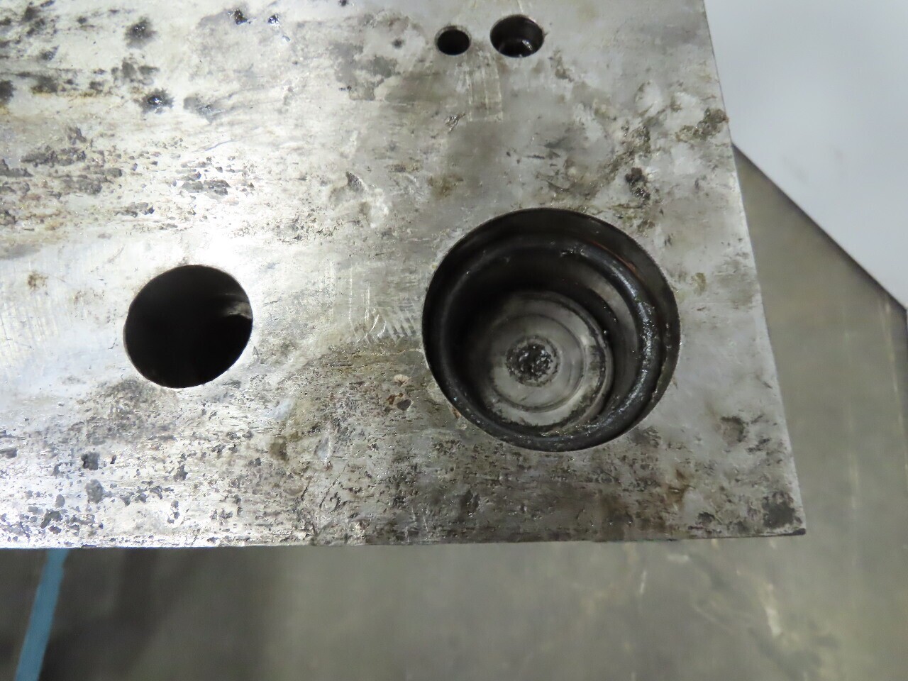 4 Post Punch Press Die Set/Shoe Rectangular 7-1/2″FB 102″W 4-3/4″ Throat 5″ Open