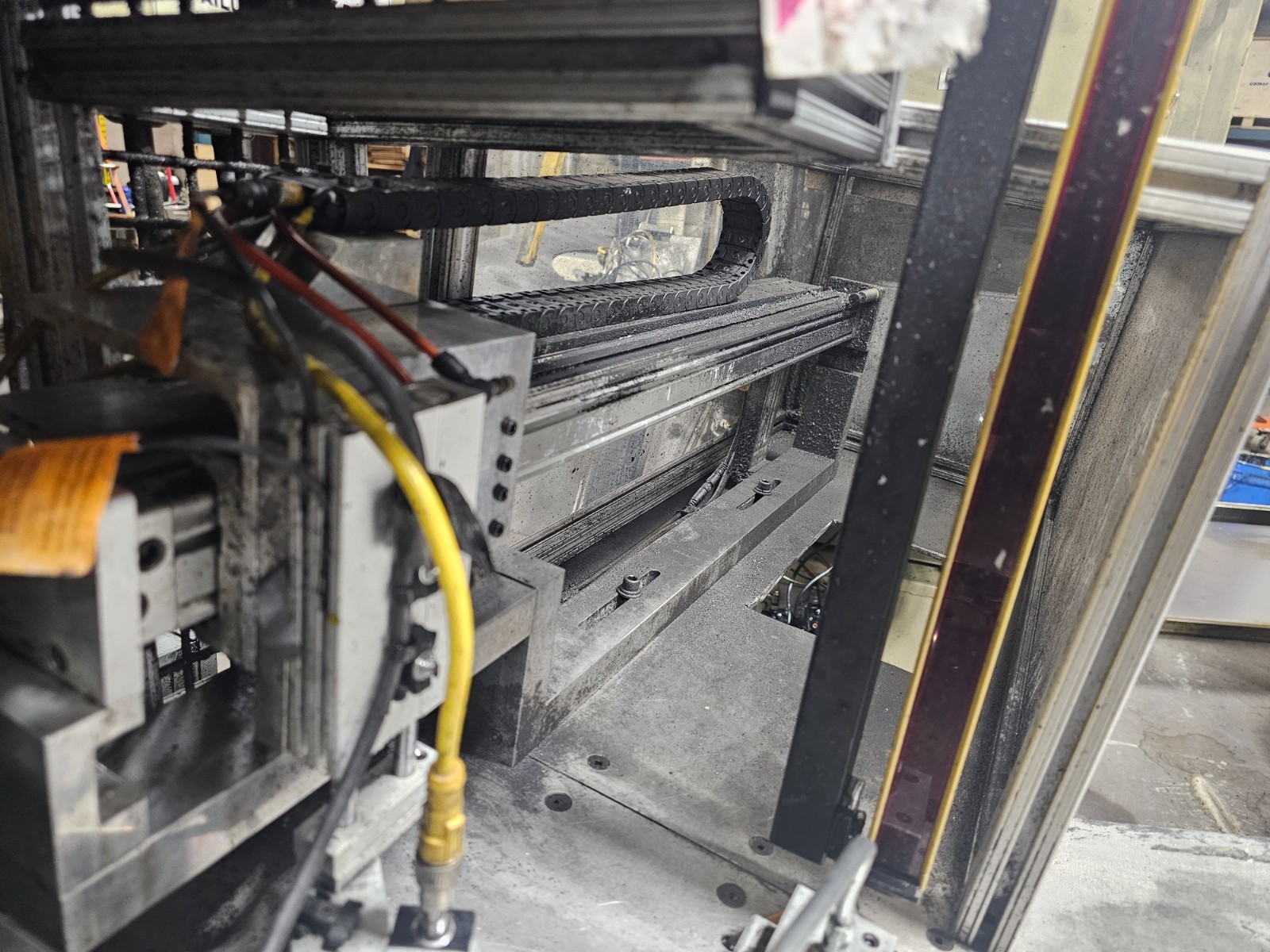 Multipress Incorporated Model I106R – 8 Ton Hydraulic Rotary Multipress, 230V