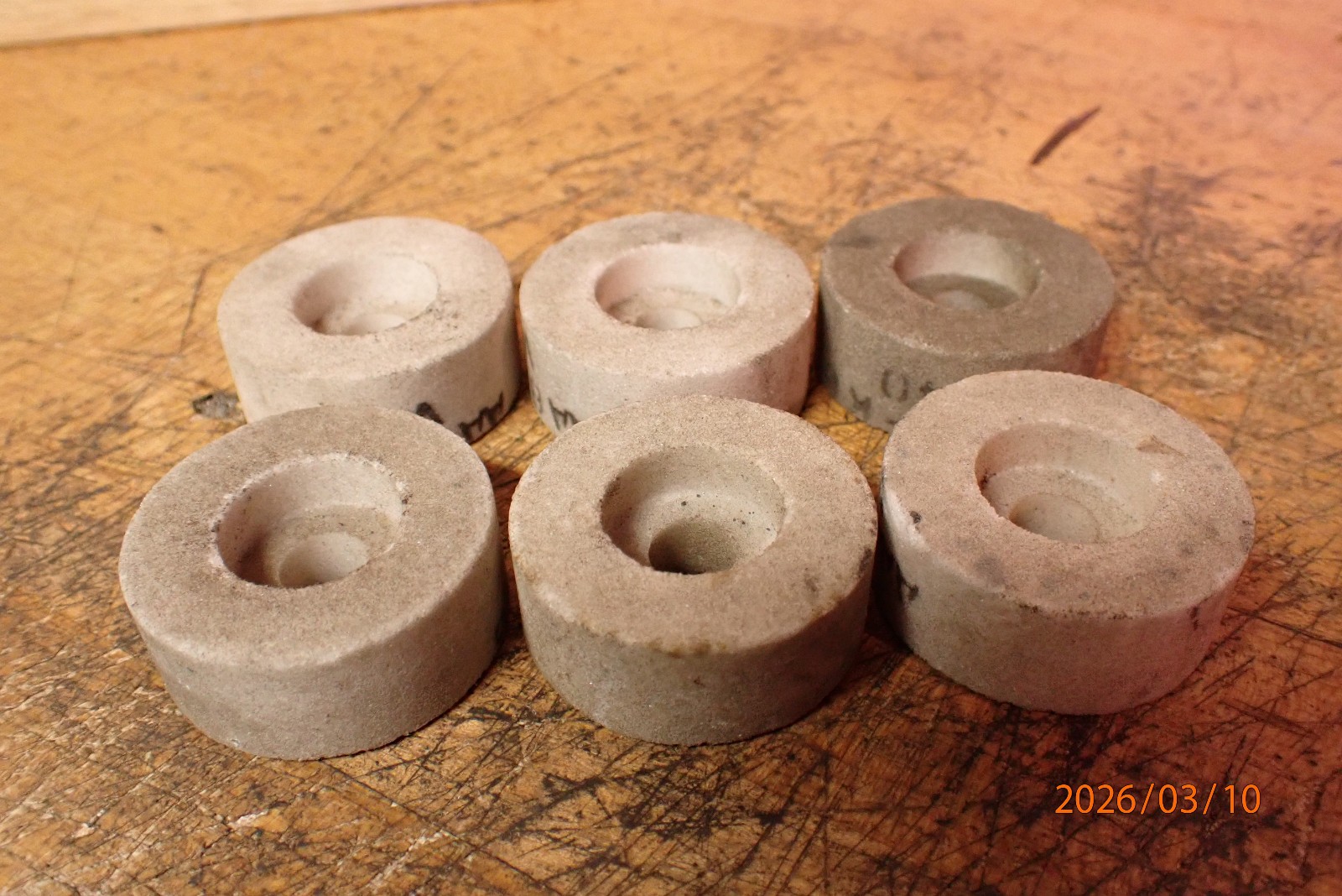 NEW OLD STOCK 1-1/2 X 5/8 X 3/8 I.D. ID METAL LATHE TOOL POST GRINDING WHEELS