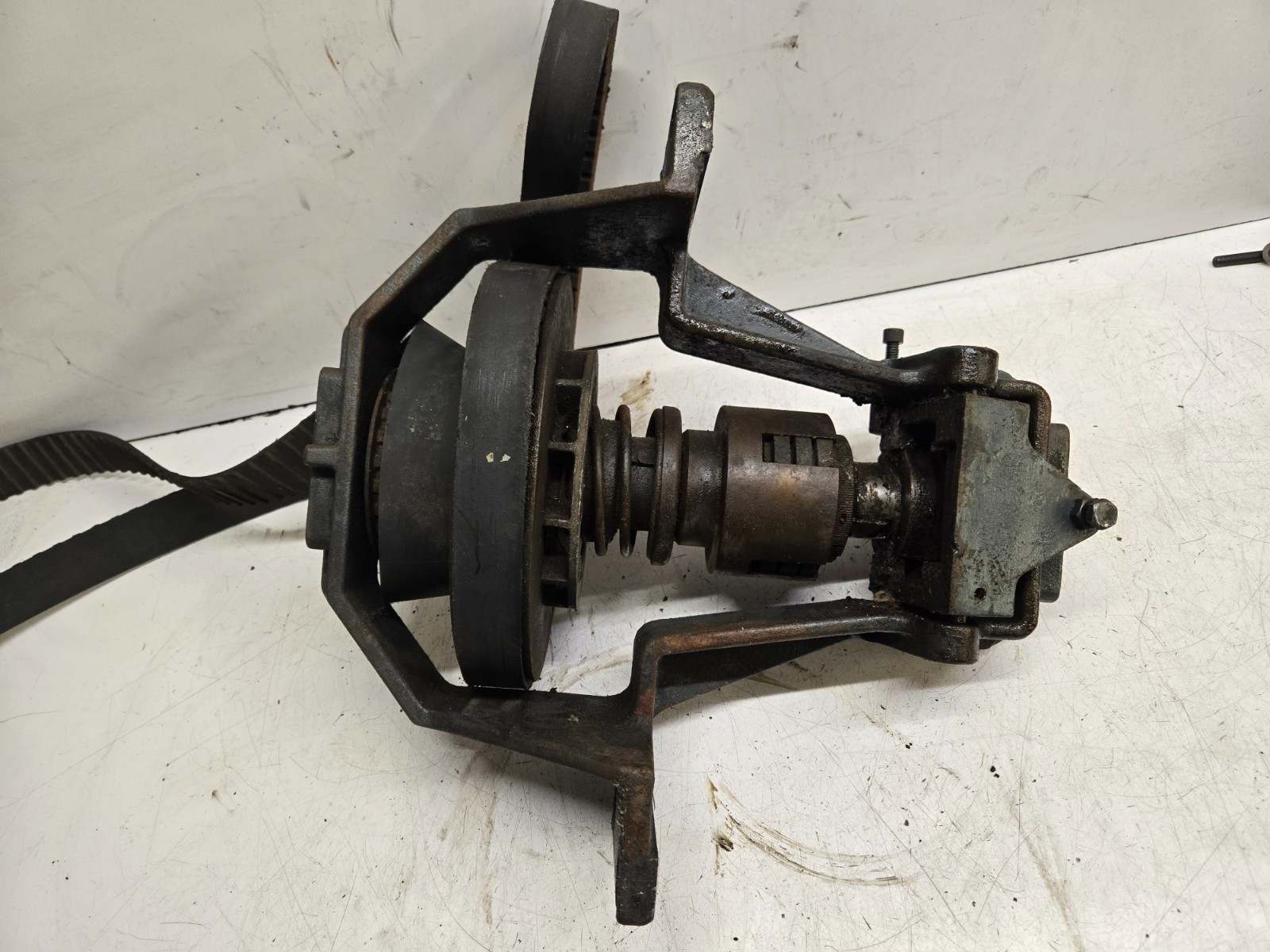 Clausing 5900 Metal Lathe Countershaft & Clutch Assembly