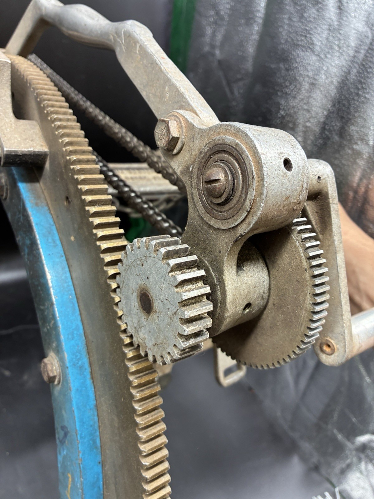 H&M PIPE BEVELING SADDLE TYPE BEVELING MACHINE 12″ Max Capacity C12