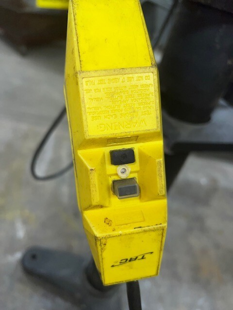 DAYTON VARIABLE SPEED BENCH GRINDER 6″ SIZE 2LKR7 1/3 HP 2000-3300/ 3450 RPM
