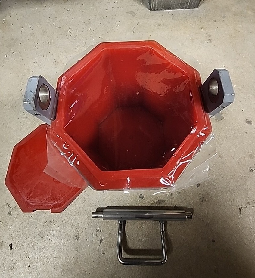 FINISHING ASSOCIATES, VC-12 Industrial centrifugal barrel finisher