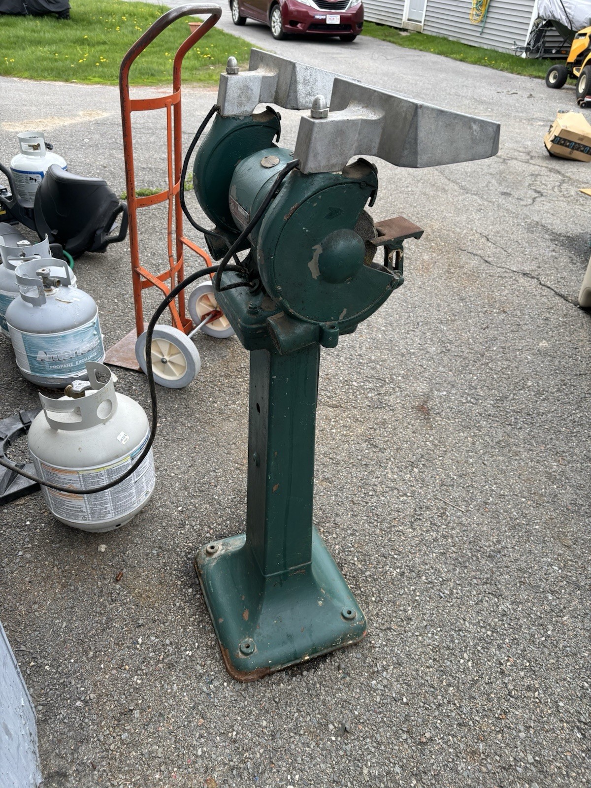 Vintage delta 7″ rockwell 23-105 pedestal Base Triple Duty grinder 1 ph~3450 RPM
