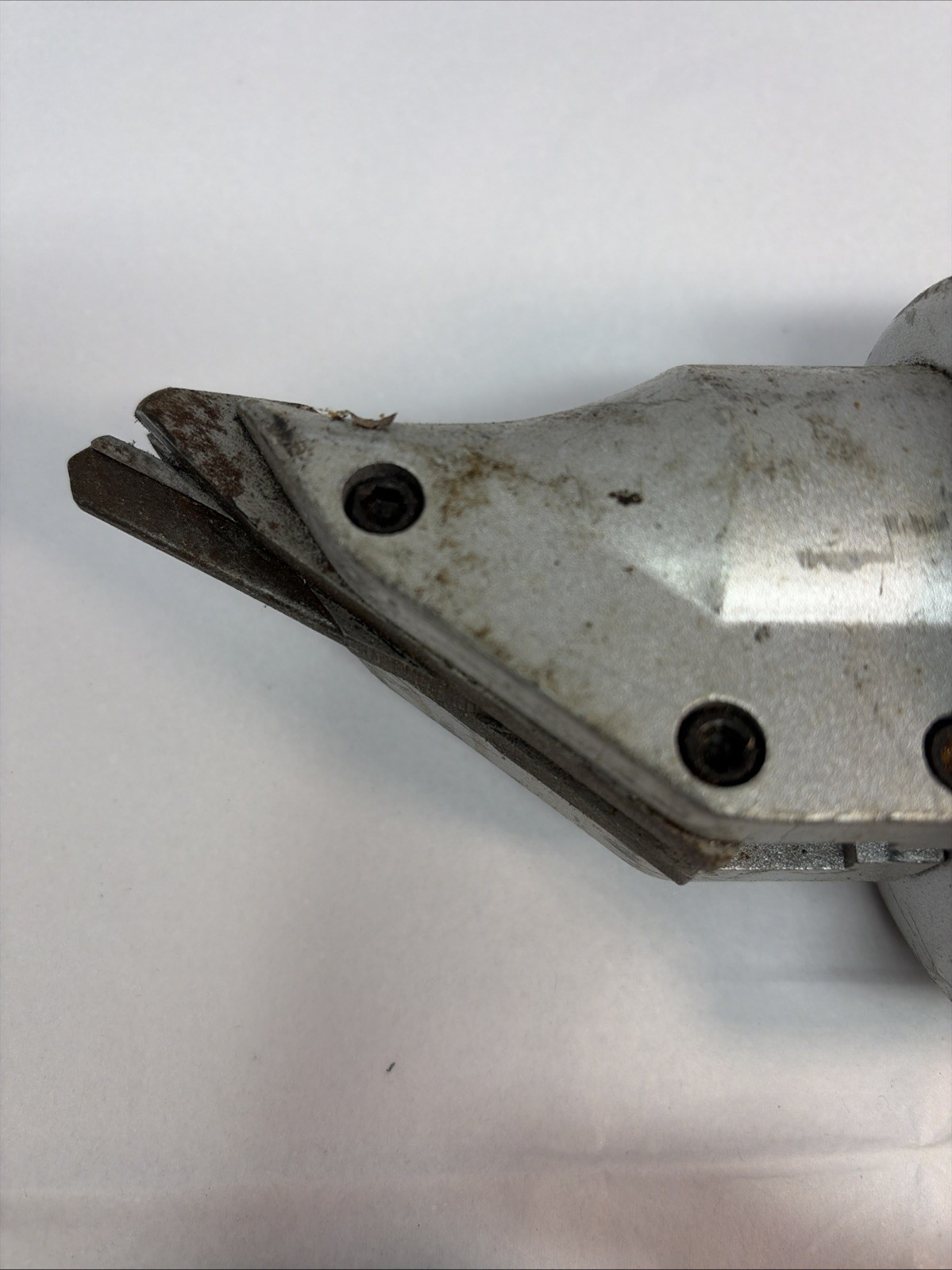 chicago Electric 14 gauge Swivel Head Shear Variable Speed 4 Amp Heavy Duty