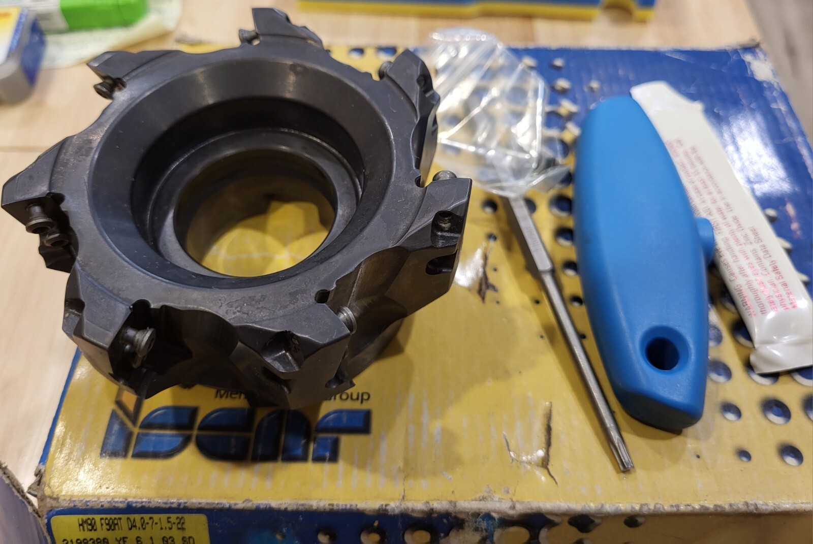 ISCAR HP-F90AT-D4.0-7-1.5-22 Square Shoulder MILL