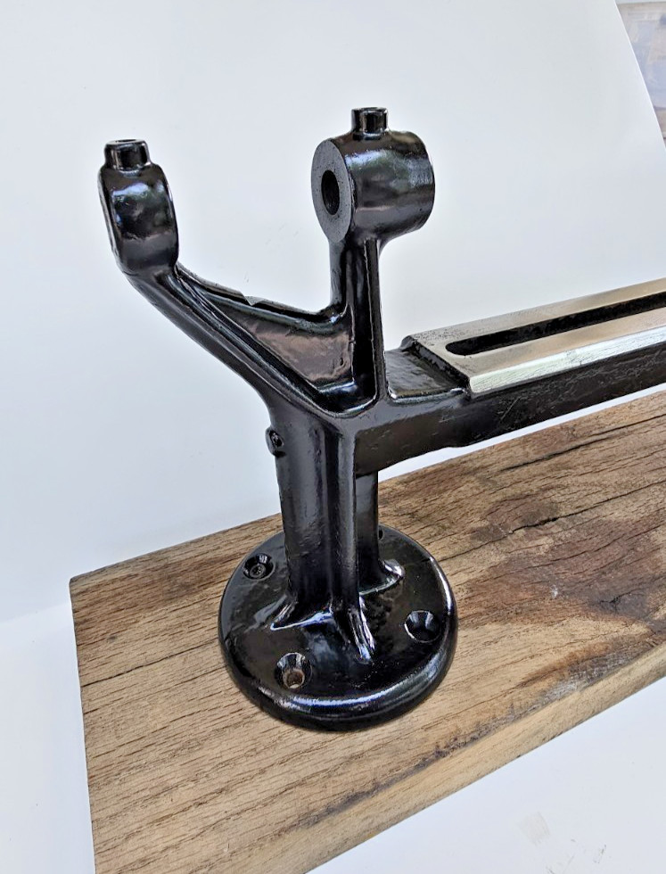 VINTAGE GOODELL PRATT No. 29 1/2 POLISHING LATHE BED CASTING