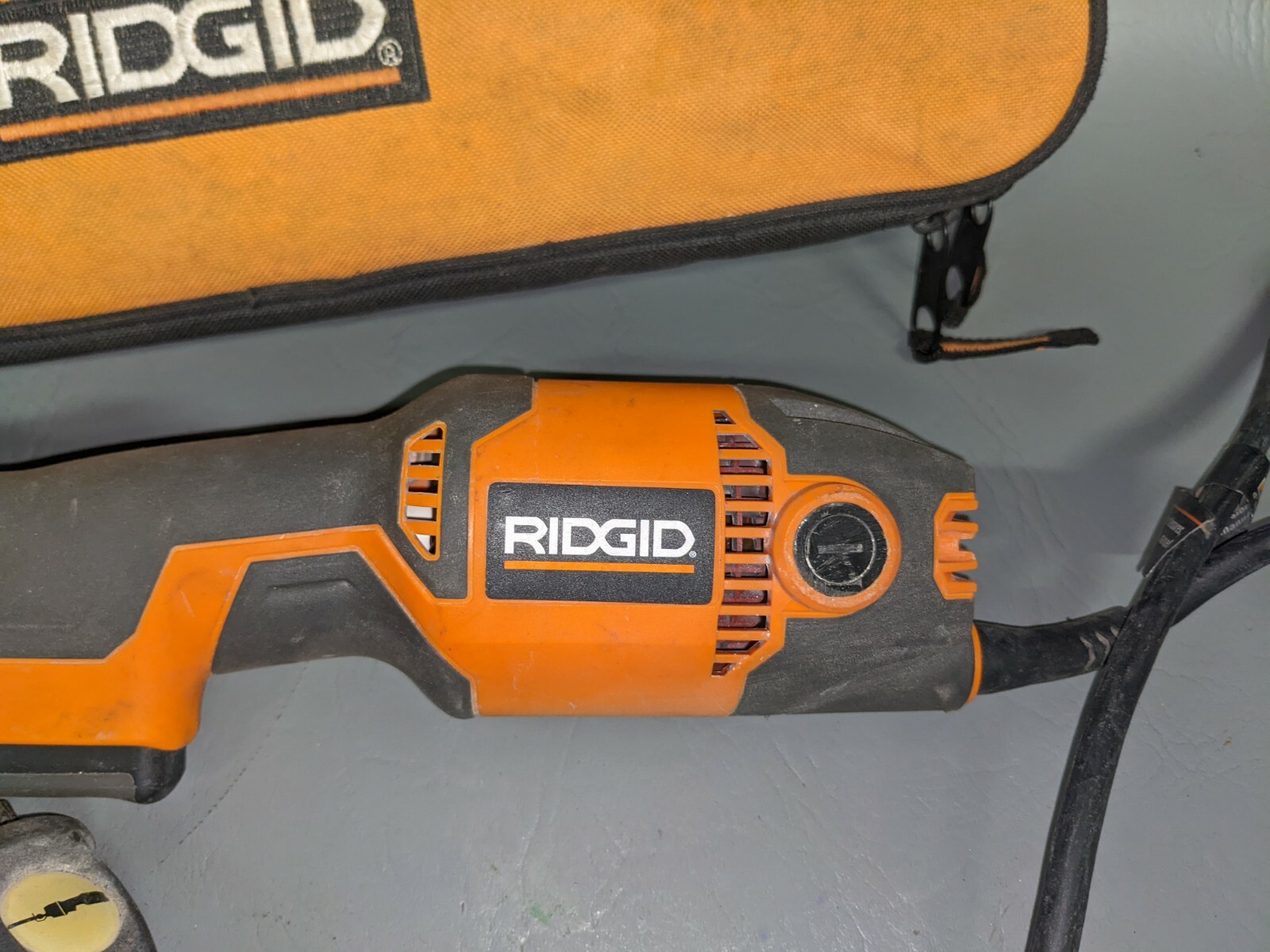 Ridgid R3030 One Handed Reciprocating Saw with carrying case 120V 60Hz H7
