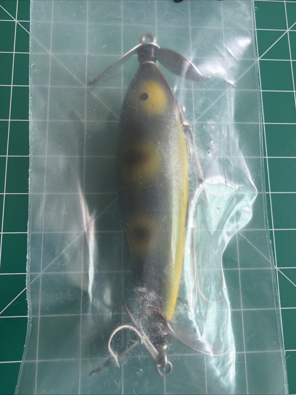 South Bend Vintage Wooden Fishing Lure (Green Spotted)