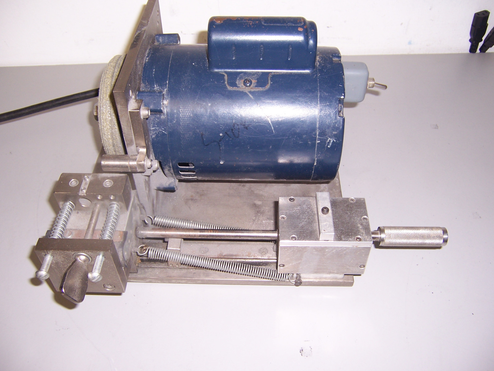 9430 LEESON A4C34DC7B CUSTOM GRINDER 3450 RPM 1/2 HP 115 VOLT