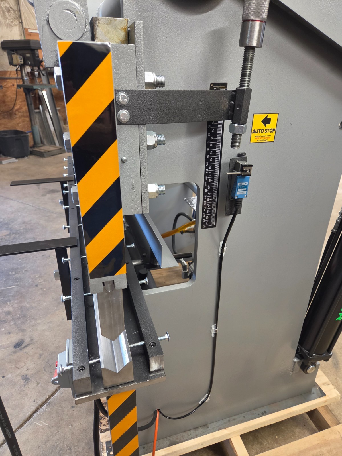50 Ton 60″ Vector Hydraulic Press Brake