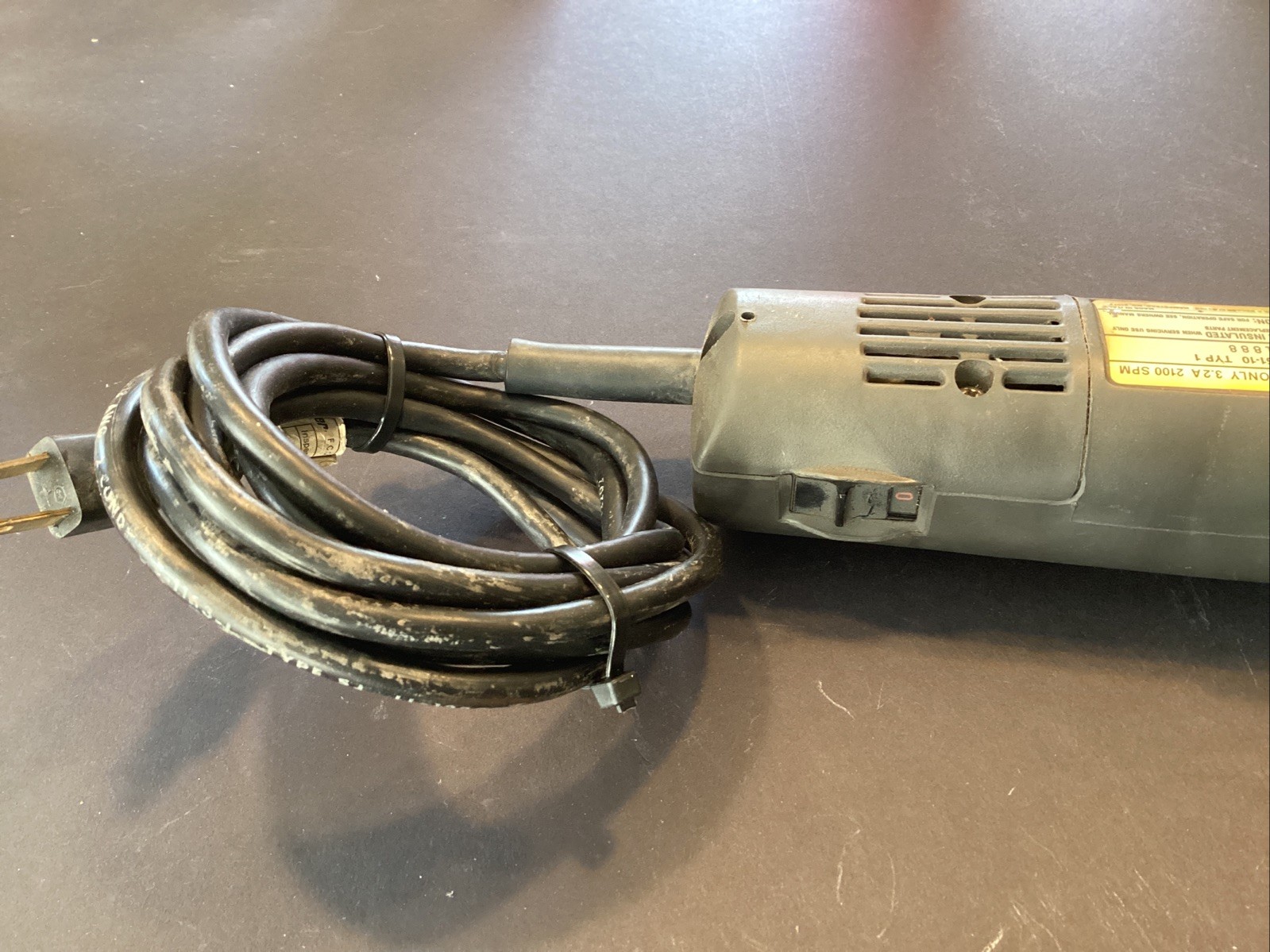 Black & Decker 3251-10, 16 Gauge Metal Industrial Nibbler 115v 3.0A Heavy Duty