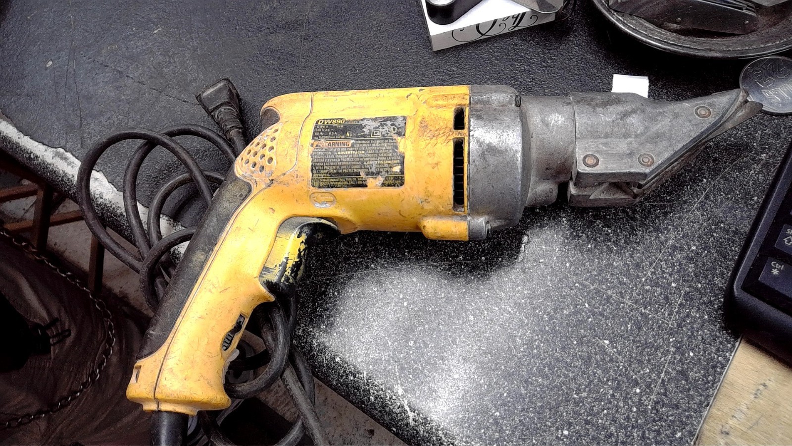 DEWALT DW890 18GA SWIVEL HEAD SHEAR