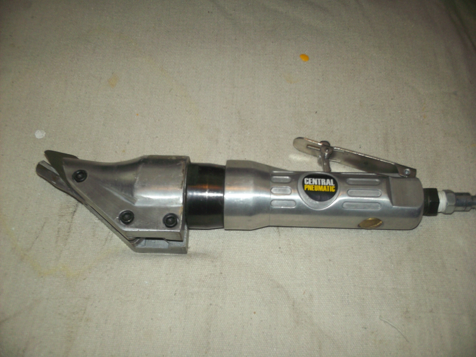 Central pneumatic inline air shears 90 psi max