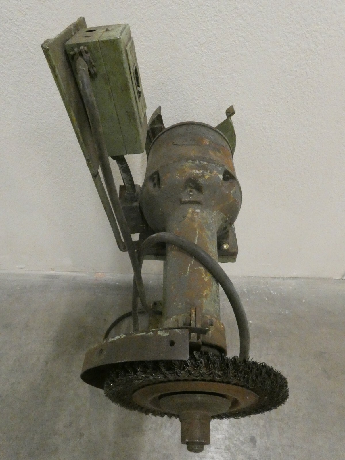 12 in Unbranded Pedestal Grinder