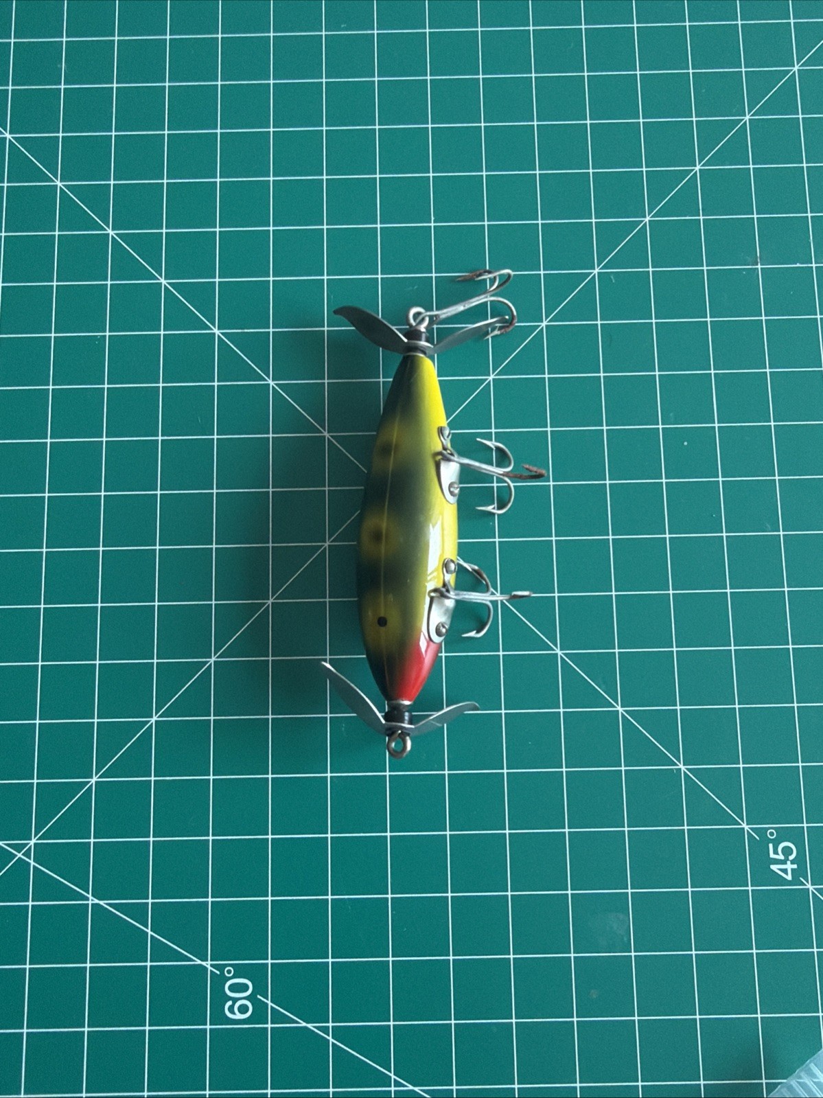 South Bend Vintage Wooden Fishing Lure (Green Spotted)