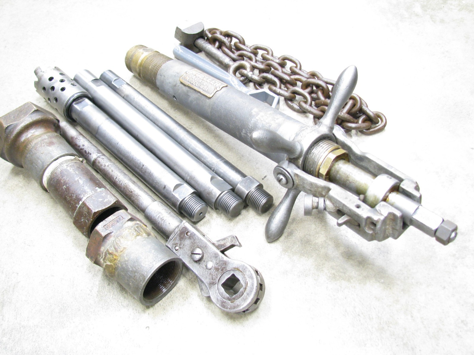 Mueller Drilling Machine D-5 Water Main Tap Tools