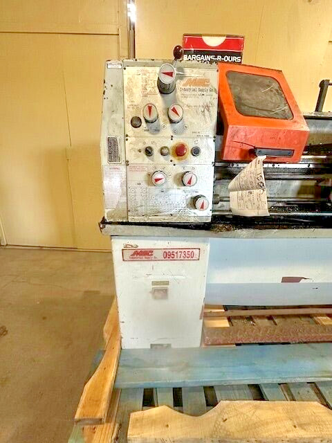 MSC VECTRAX LATHE WITH 3 & 4 JAW CHUNK , 72″L, MAX SPINDLE SPEED 2000 RPM, 3HP