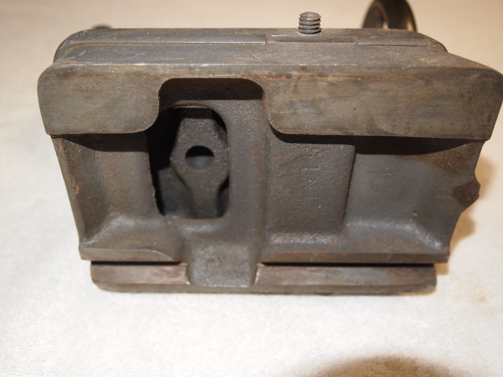 SOUTH BEND 9″ LATHE TAIL STOCK: VERY GOOD USED CONDITION: FITS MODELS A, B, & C