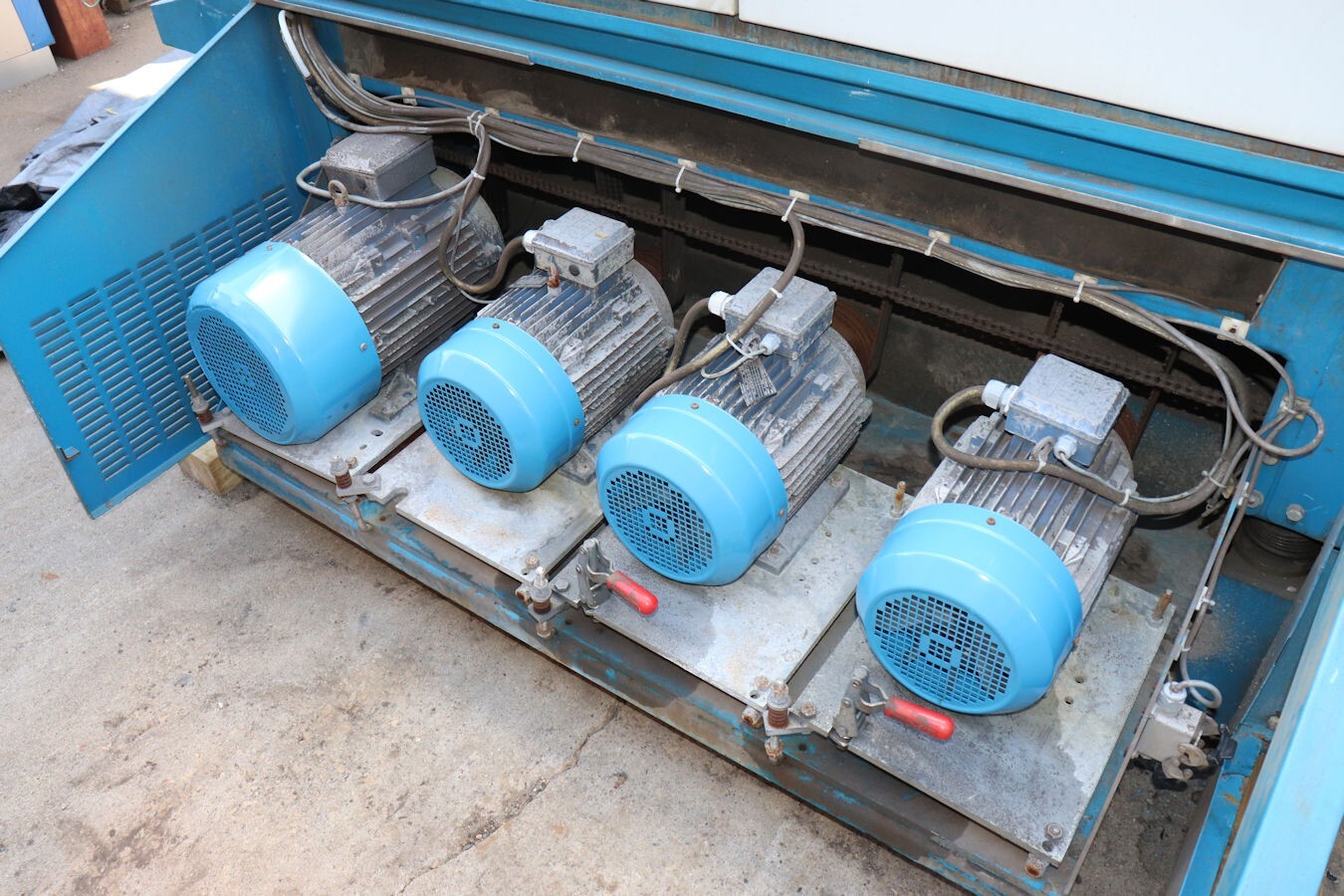 Butfering Steel Master SPW 413 RRTT 53″ Wet Belt Sander / Buffer – Video Link
