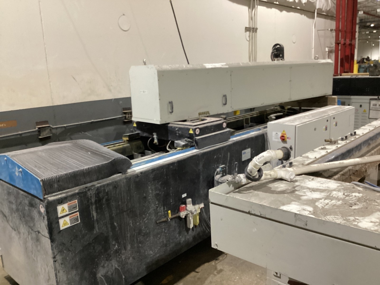 AKS CUTTING SYSTEMS WKX3S-612 Waterjet Cutter w/ KMT SLVI 50R Intensifier Pum…